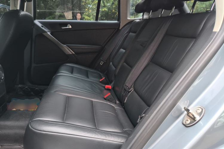 Used Volkswagen Tiguan 2012 1.8TSI Automatic Two-Wheel Drive Trend Edition Left Rear Seat