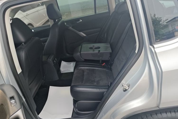 Used Volkswagen Tiguan 2012 2.0 TSI Automatic All-Wheel Drive Flagship Edition Left Rear Seat