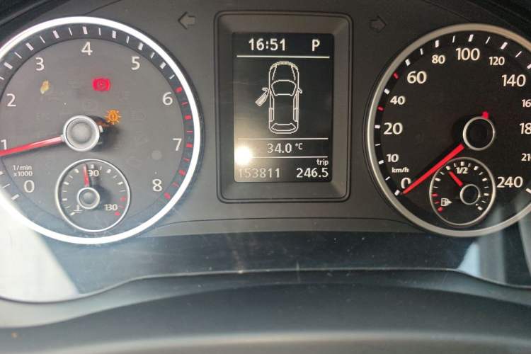 Used Volkswagen Tiguan 2012 1.8TSI Automatic Two-Wheel Drive Trend Edition Odometer Close Up