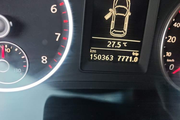 Used Volkswagen Tiguan 2012 1.8TSI Automatic Two-Wheel Drive Trend Edition Odometer Close Up