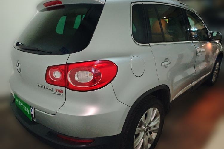 Used Volkswagen Tiguan 2012 2.0 TSI Automatic All-Wheel Drive Flagship Edition Rear Right 45 Deg