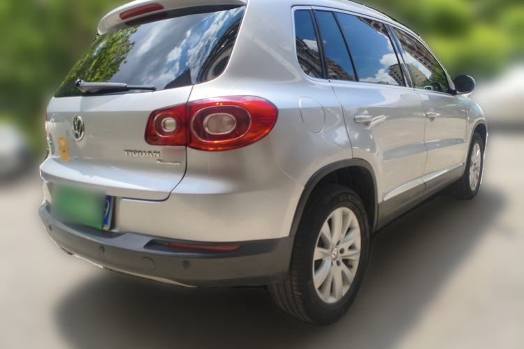 Used Volkswagen Tiguan 2012 2.0 TSI Automatic All-Wheel Drive Flagship Edition Rear Right 45 Deg