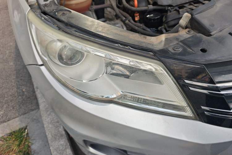 Used Volkswagen Tiguan 2012 1.8TSI Automatic Two-Wheel Drive Trend Edition Right Front Headlight