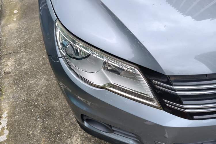 Used Volkswagen Tiguan 2012 1.8TSI Automatic Two-Wheel Drive Trend Edition Right Front Headlight