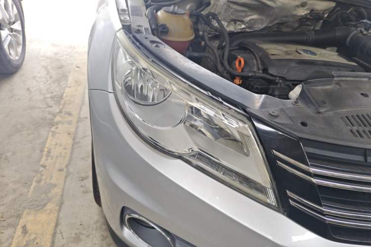 Used Volkswagen Tiguan 2012 1.8TSI Automatic Two-Wheel Drive Elite Edition Right Front Headlight
