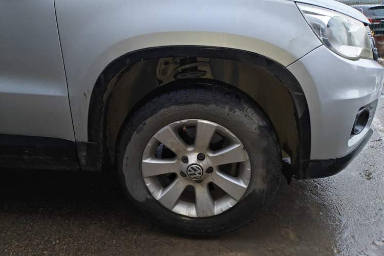 Used Volkswagen Tiguan 2012 1.8TSI Automatic Two-Wheel Drive Trend Edition Right Front Wheel Hub