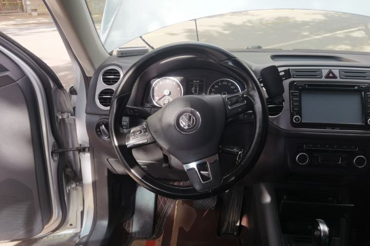 Used Volkswagen Tiguan 2012 1.8TSI Automatic All-Wheel Drive Fashion Edition Steering Wheel