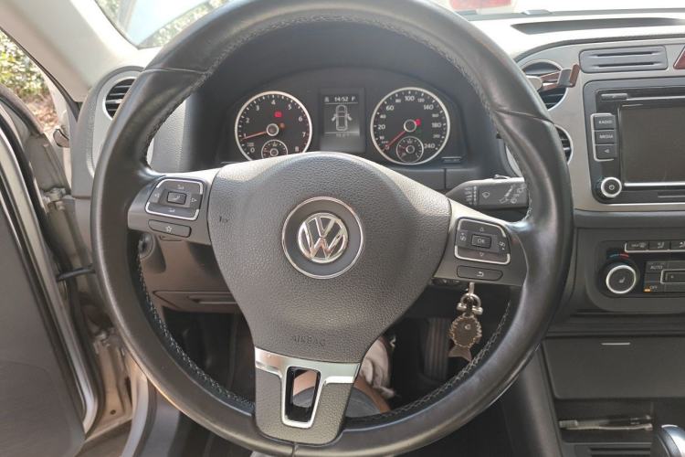 Used Volkswagen Tiguan 2012 1.8TSI Automatic Two-Wheel Drive Elite Edition Steering Wheel