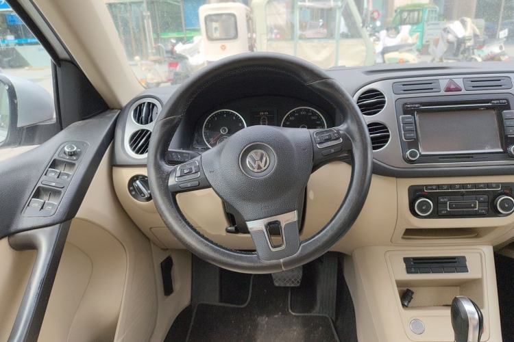 Used Volkswagen Tiguan 2012 2.0 TSI Automatic All-Wheel Drive Flagship Edition Steering Wheel