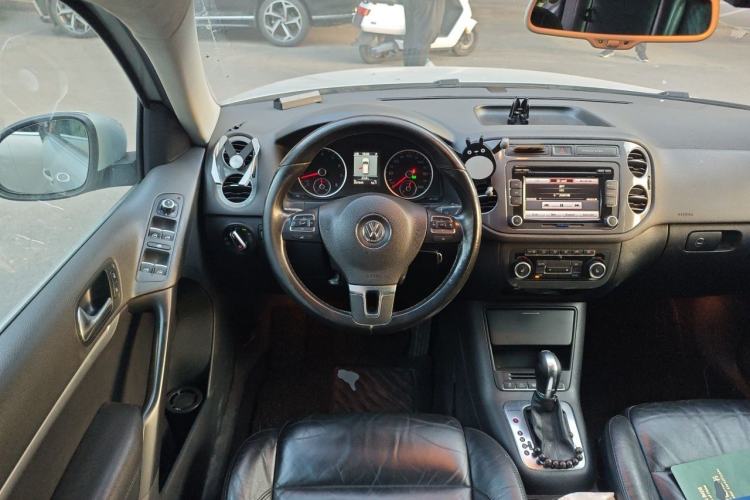 Used Volkswagen Tiguan 2012 2.0 TSI Comfort Edition Steering Wheel