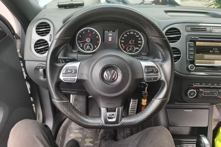 Used Volkswagen Tiguan 2012 2.0 TSI Luxury Edition Steering Wheel