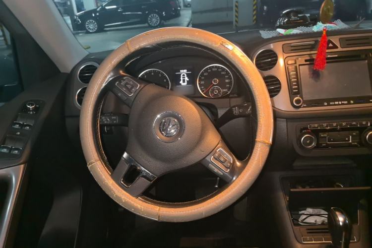 Used Volkswagen Tiguan 2012 1.8TSI Automatic All-Wheel Drive Elite Edition Steering Wheel