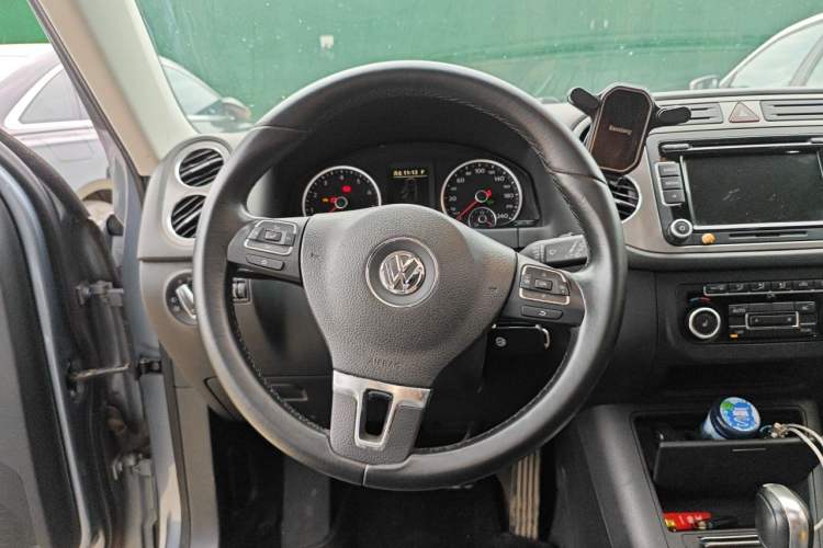 Used Volkswagen Tiguan 2012 1.8TSI Automatic Two-Wheel Drive Elite Edition Steering Wheel
