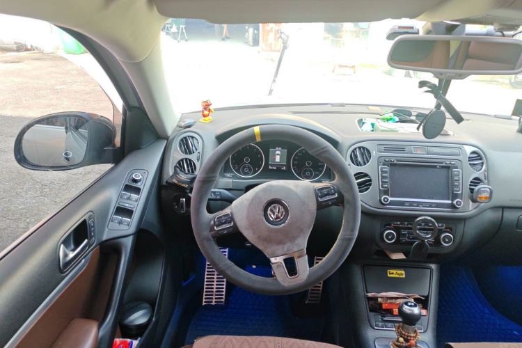 Used Volkswagen Tiguan 2012 2.0 TSI Comfort Edition Steering Wheel