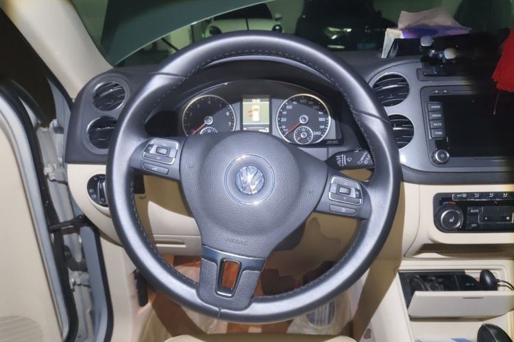 Used Volkswagen Tiguan 2012 2.0 TSI Luxury Edition Steering Wheel