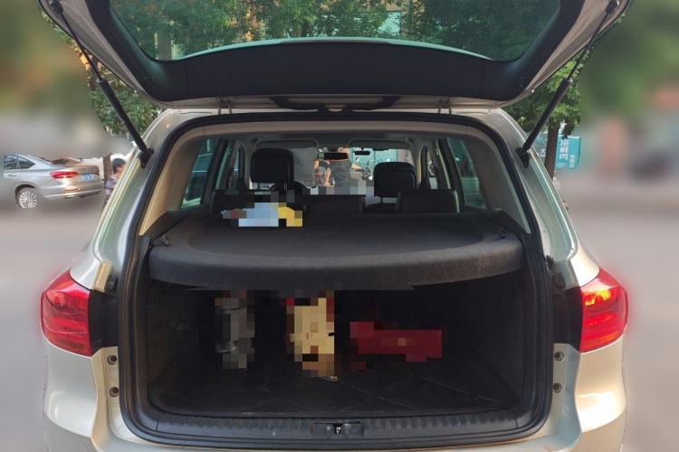 Used Volkswagen Tiguan 2012 2.0 TSI Comfort Edition Trunk