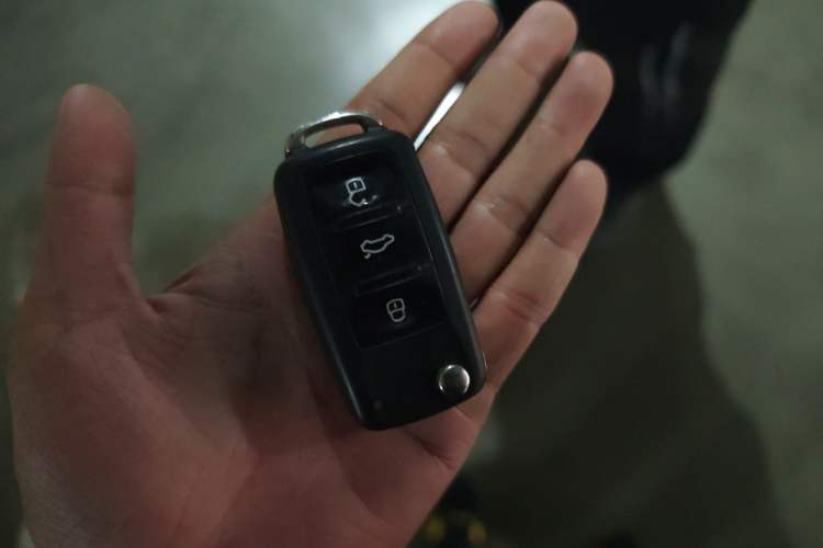 Used Volkswagen Tiguan 2012 2.0 TSI Automatic All-Wheel Drive Flagship Edition Vehicle Key