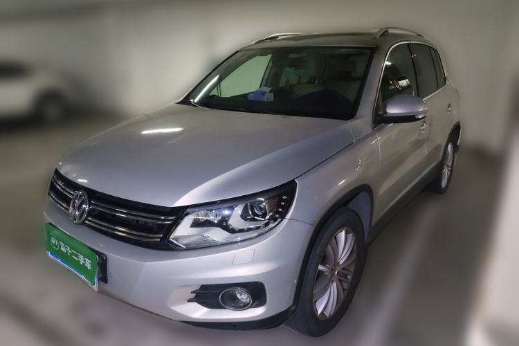 Used Volkswagen Tiguan 2012 2.0 TSI Luxury Edition Guazi used car, China used car export, Used car for sale, Used  cars, Cheapest cars for sale