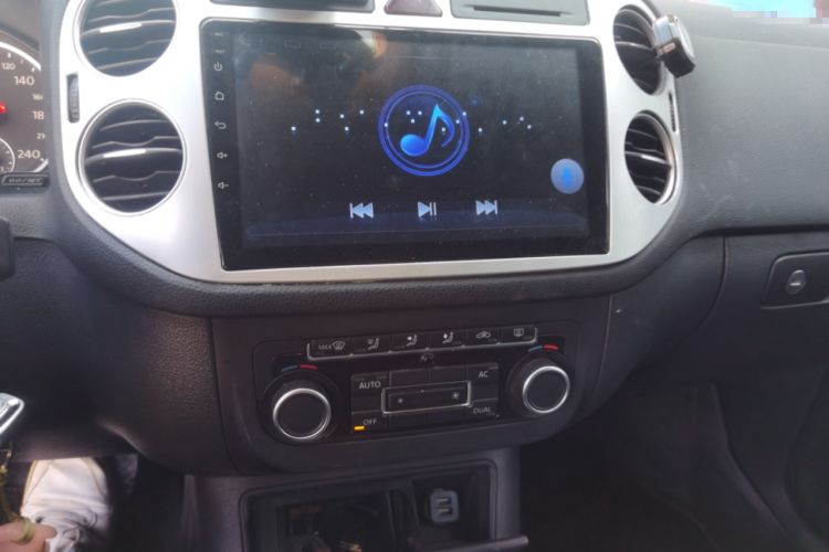 Used Volkswagen Tiguan 2012 1.8TSI Automatic Two-Wheel Drive Trend Edition Audio And AC Panel