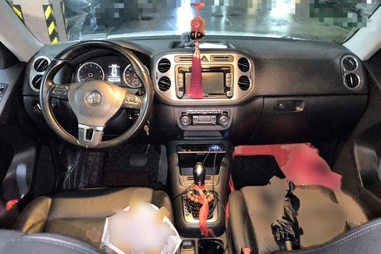 Used Volkswagen Tiguan 2012 1.8TSI Automatic Two-Wheel Drive Elite Edition Center Console