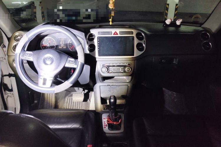 Used Volkswagen Tiguan 2012 1.8TSI Automatic Two-Wheel Drive Elite Edition Center Console