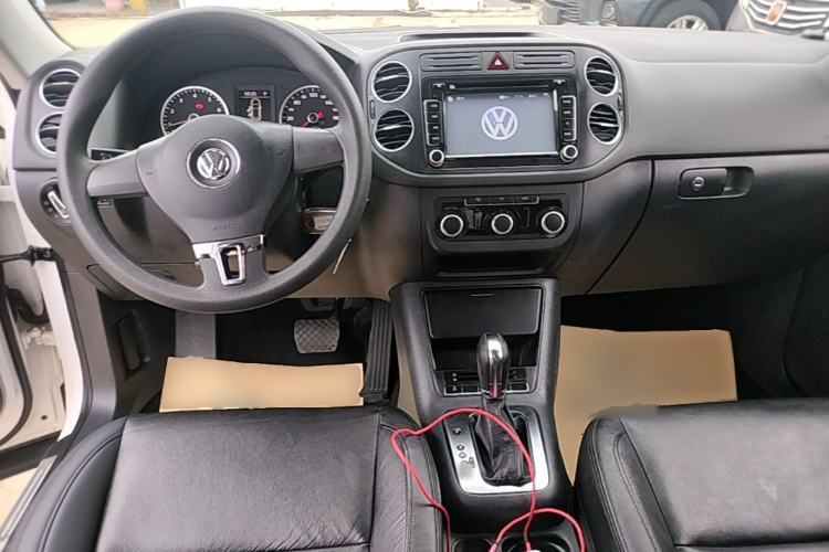 Used Volkswagen Tiguan 2012 1.8TSI Automatic Two-Wheel Drive Urban Edition Center Console