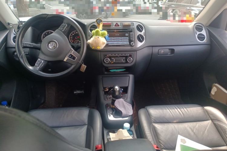 Used Volkswagen Tiguan 2012 1.8TSI Automatic All-Wheel Drive Elite Edition Center Console