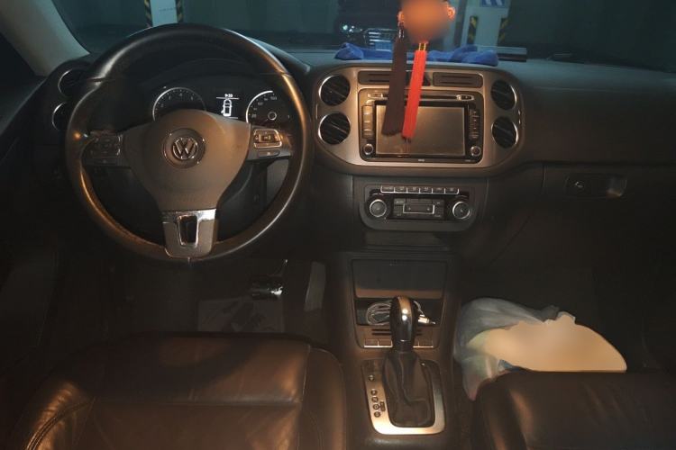 Used Volkswagen Tiguan 2012 1.8TSI Automatic Two-Wheel Drive Elite Edition Center Console