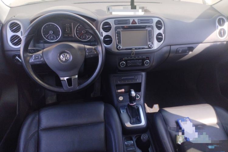 Used Volkswagen Tiguan 2012 2.0 TSI Automatic All-Wheel Drive Elite Edition Center Console