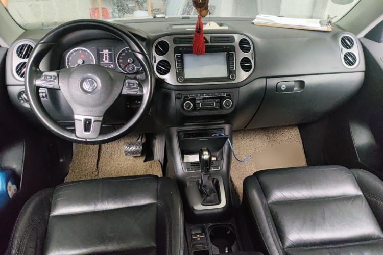 Used Volkswagen Tiguan 2012 1.8TSI Automatic All-Wheel Drive Elite Edition Center Console