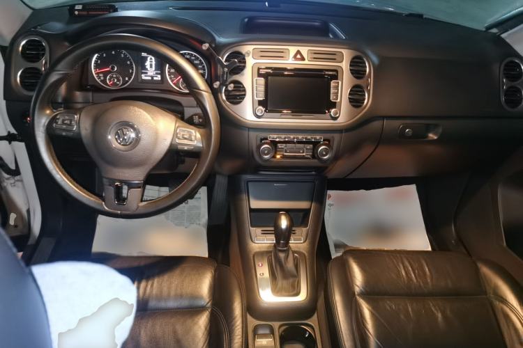Used Volkswagen Tiguan 2012 1.8TSI Automatic Two-Wheel Drive Elite Edition Center Console