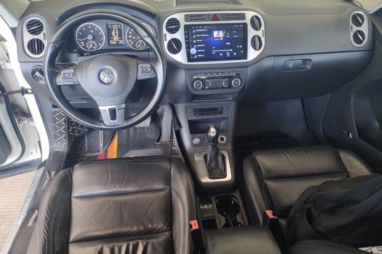Used Volkswagen Tiguan 2012 1.8TSI Automatic All-Wheel Drive Elite Edition Center Console