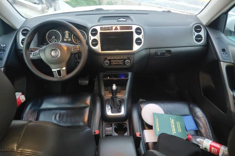Used Volkswagen Tiguan 2012 1.8TSI Automatic Two-Wheel Drive Elite Edition Center Console