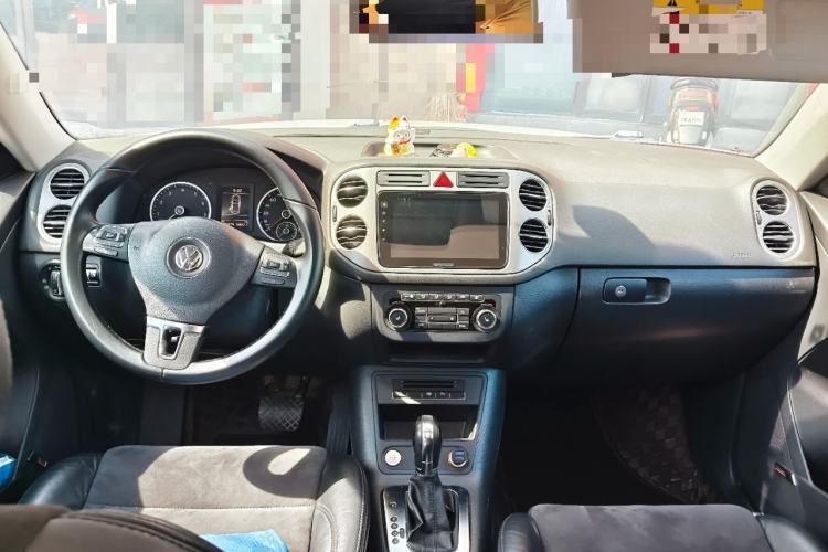 Used Volkswagen Tiguan 2012 2.0 TSI Automatic All-Wheel Drive Flagship Edition Center Console