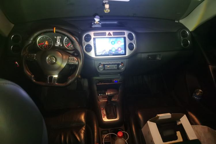 Used Volkswagen Tiguan 2012 1.8TSI Automatic Two-Wheel Drive Elite Edition Center Console