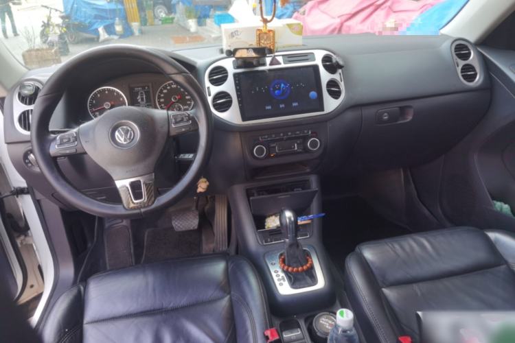 Used Volkswagen Tiguan 2012 1.8TSI Automatic Two-Wheel Drive Trend Edition Center Console