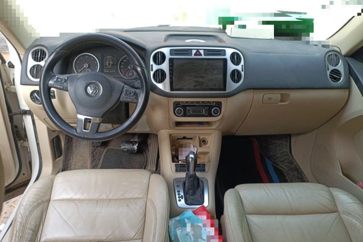 Used Volkswagen Tiguan 2012 1.8TSI Automatic All-Wheel Drive Elite Edition Center Console