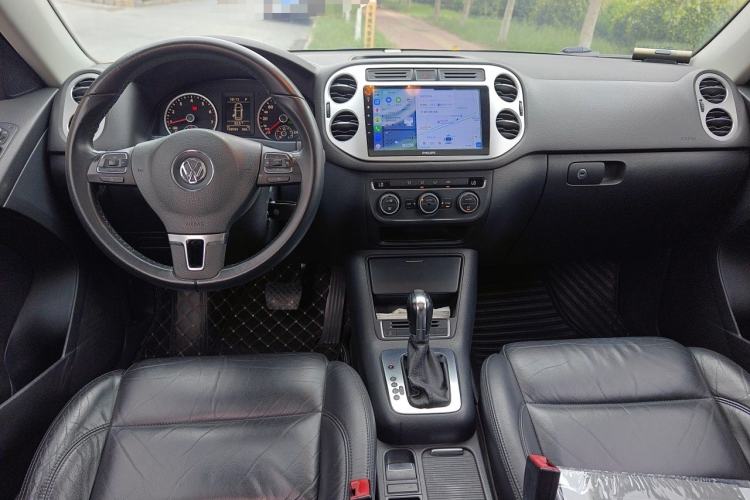 Used Volkswagen Tiguan 2012 1.8TSI Automatic Two-Wheel Drive Elite Edition Center Console