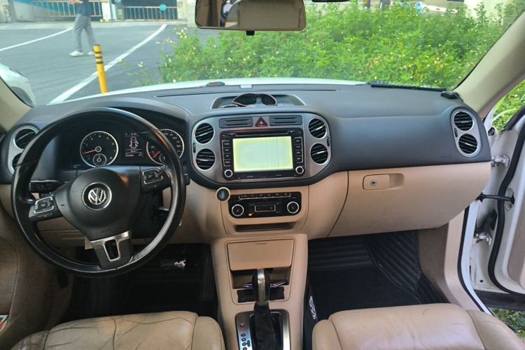 Used Volkswagen Tiguan 2012 1.8TSI Automatic Two-Wheel Drive Elite Edition Center Console