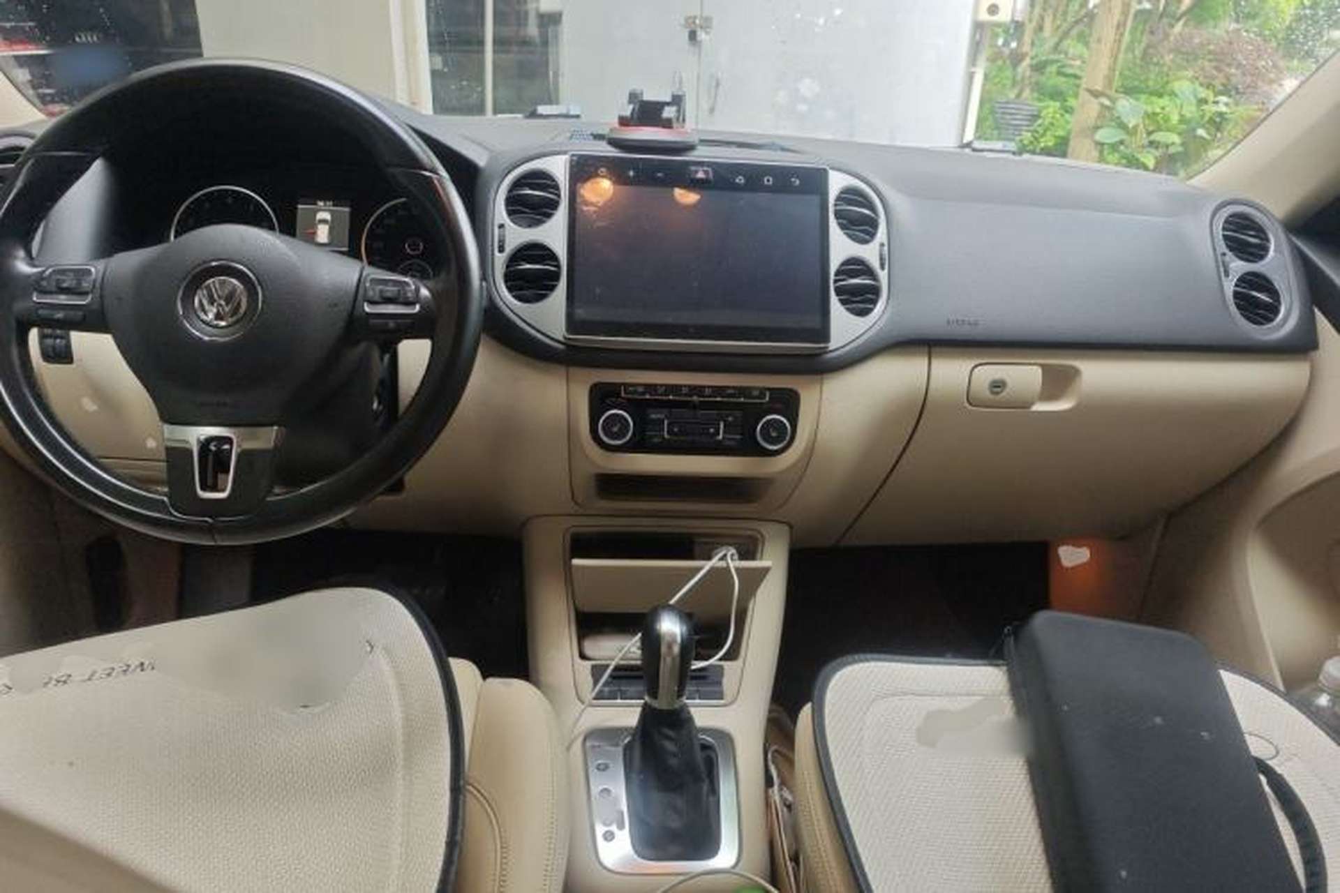 Used Volkswagen Tiguan 2012 2.0 TSI Comfort Edition Center Console