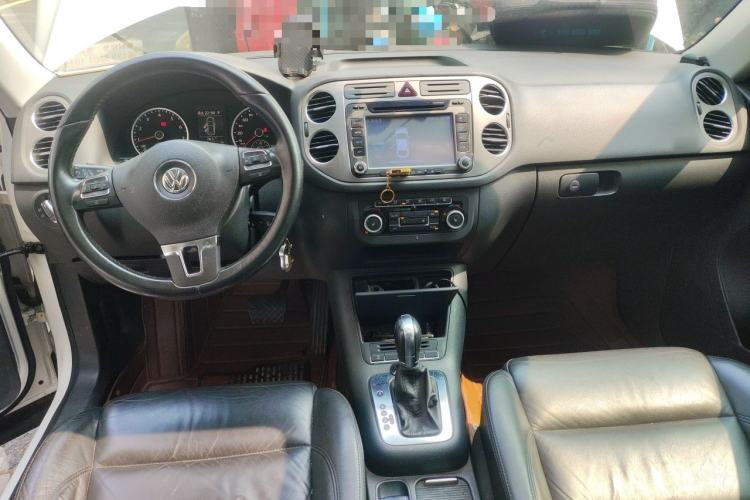 Used Volkswagen Tiguan 2012 1.8TSI Automatic All-Wheel Drive Elite Edition Center Console