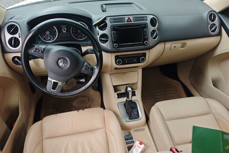 Used Volkswagen Tiguan 2012 1.8TSI Automatic All-Wheel Drive Elite Edition Center Console