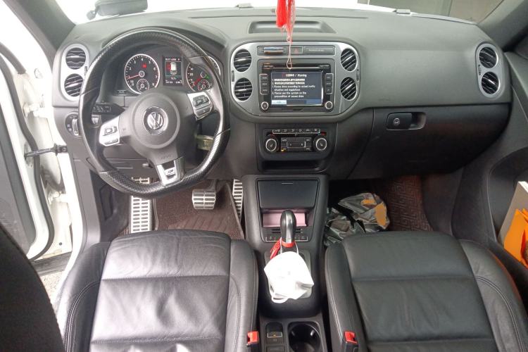 Used Volkswagen Tiguan 2012 2.0 TSI Comfort Edition Center Console