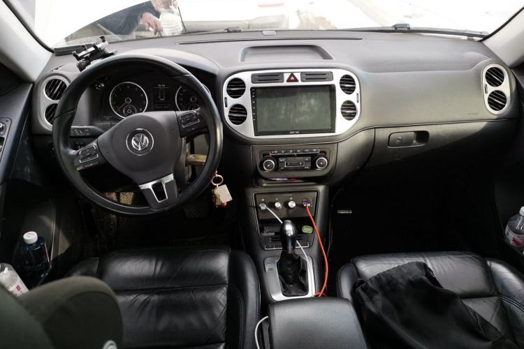 Used Volkswagen Tiguan 2012 1.8TSI Automatic All-Wheel Drive Elite Edition Center Console