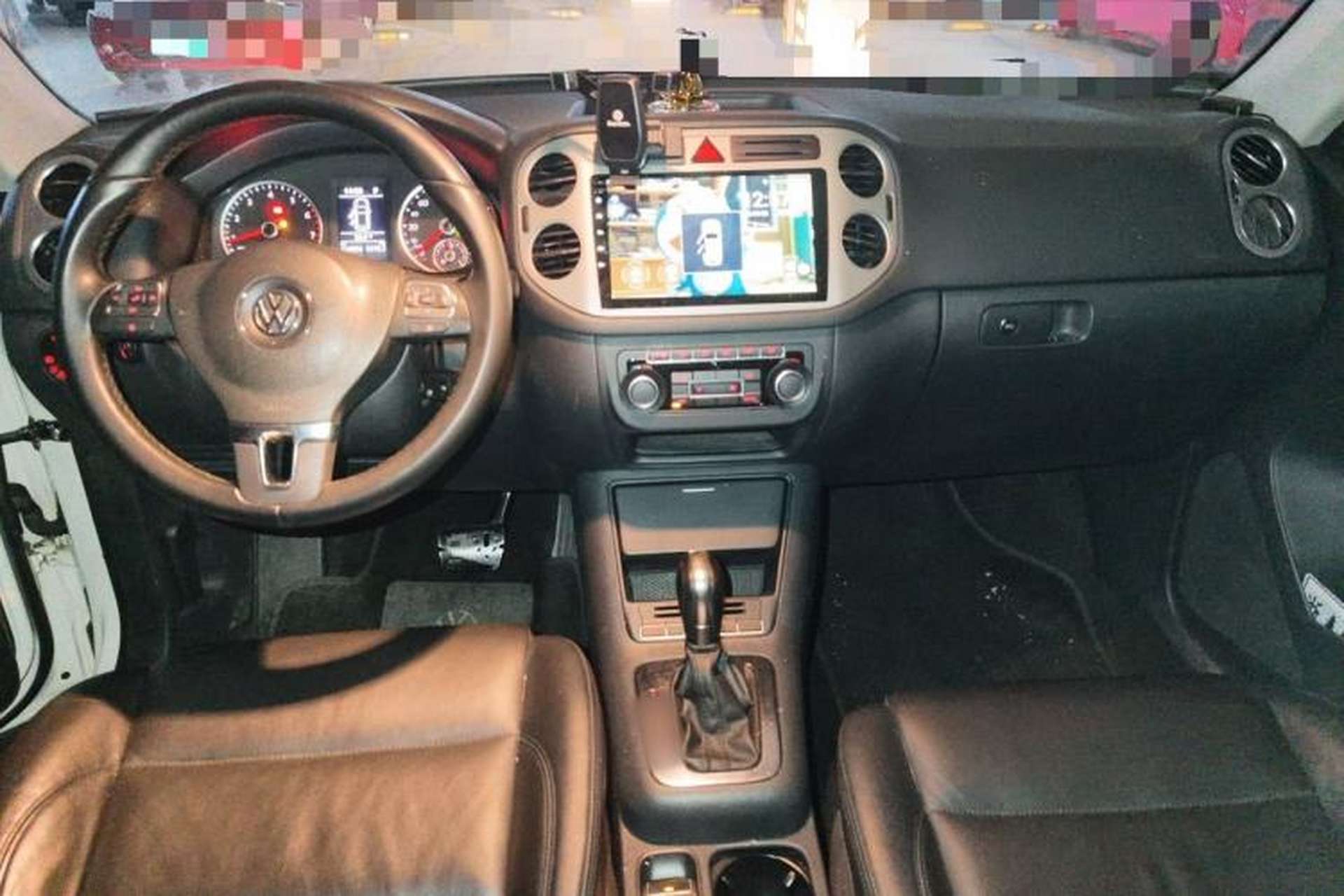 Used Volkswagen Tiguan 2012 1.8TSI Automatic Two-Wheel Drive Trend Edition Center Console