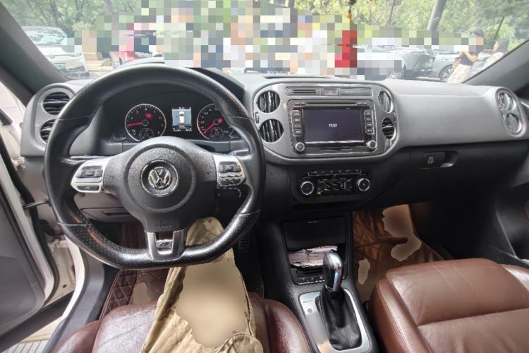 Used Volkswagen Tiguan 2012 2.0 TSI Luxury Edition Center Console