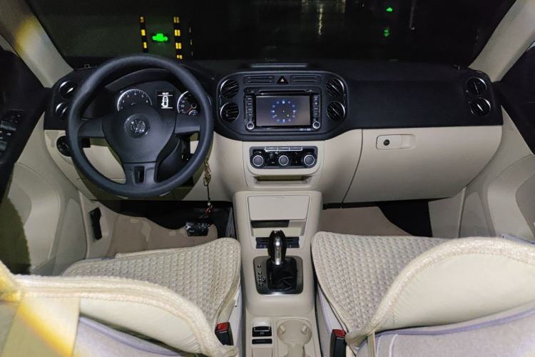 Used Volkswagen Tiguan 2012 1.8TSI Automatic Two-Wheel Drive Urban Edition Center Console