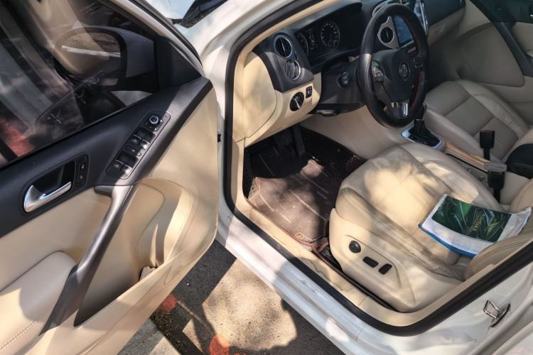 Used Volkswagen Tiguan 2012 1.8TSI Automatic All-Wheel Drive Elite Edition Driver Seat