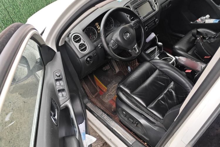 Used Volkswagen Tiguan 2012 1.8TSI Automatic All-Wheel Drive Elite Edition Driver Seat
