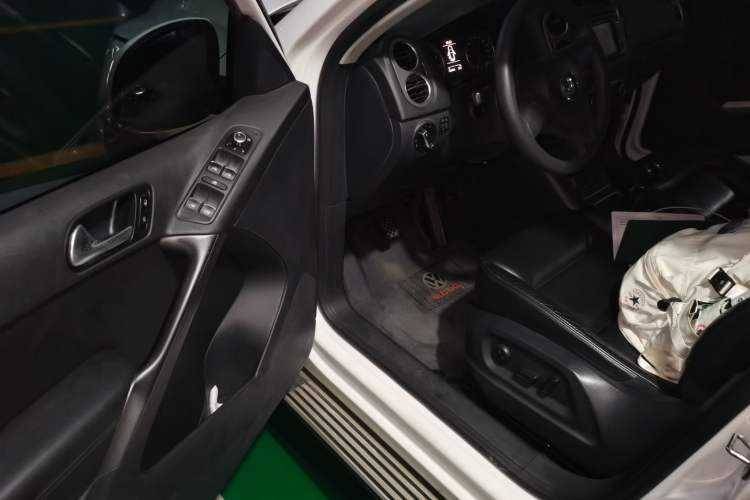 Used Volkswagen Tiguan 2012 1.8TSI Manual Two-Wheel Drive Enjoyment Edition Driver Seat